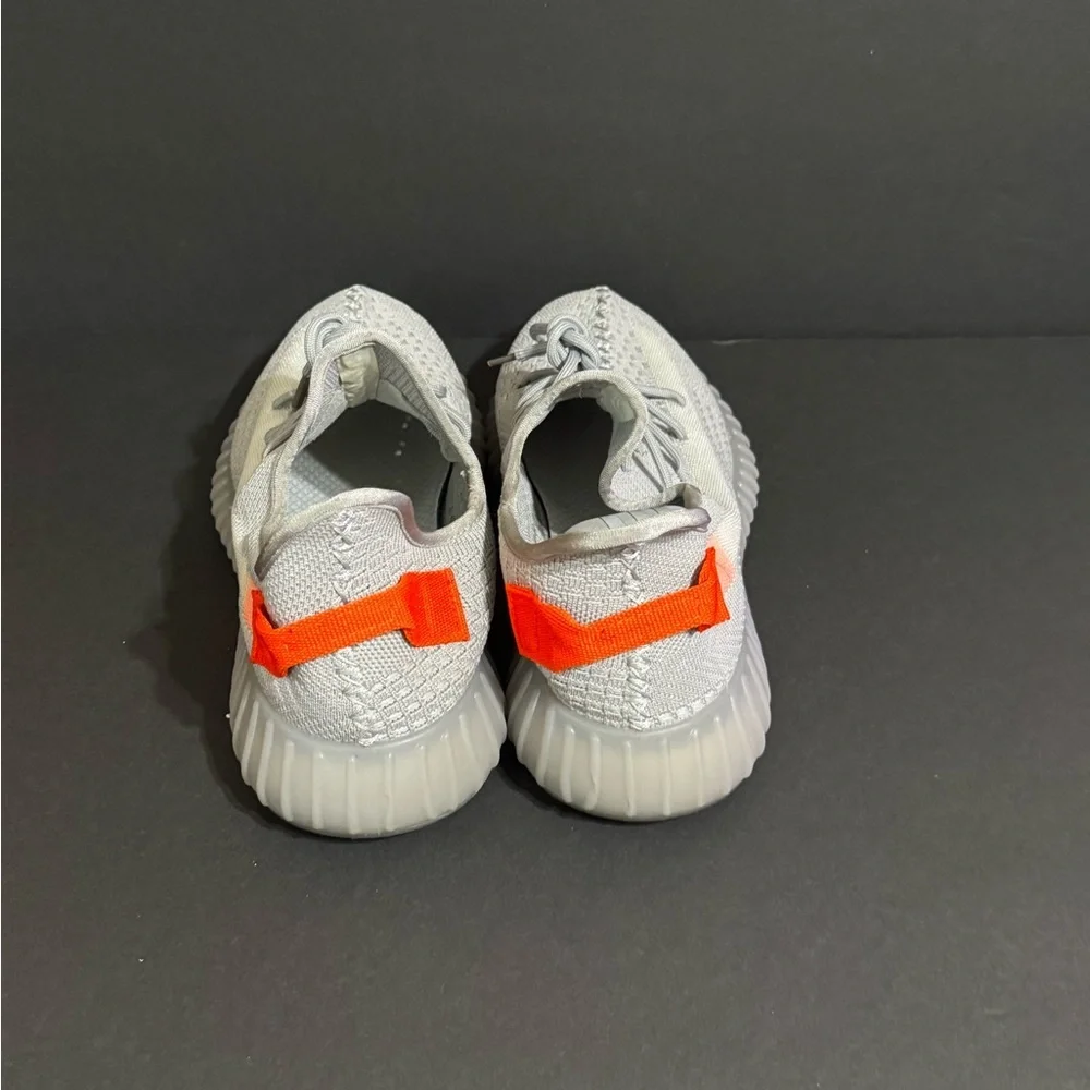 Unbranded Knit Fabric Men’s Sneakers / Light Gray w/ Orange Accent